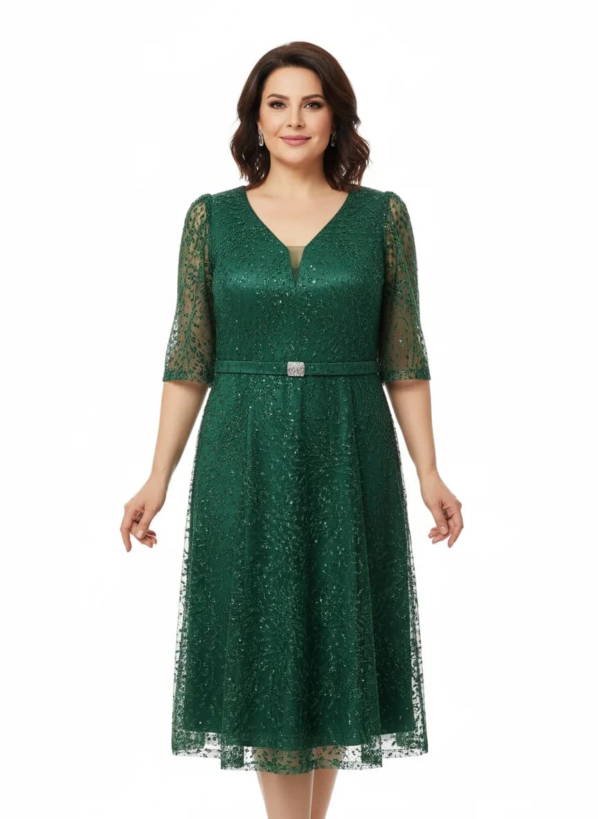 Rochie midi verde smarald din tulle cu sclipici, decolteu în V, mâneci 1/2 și cordon cu cataramă stras